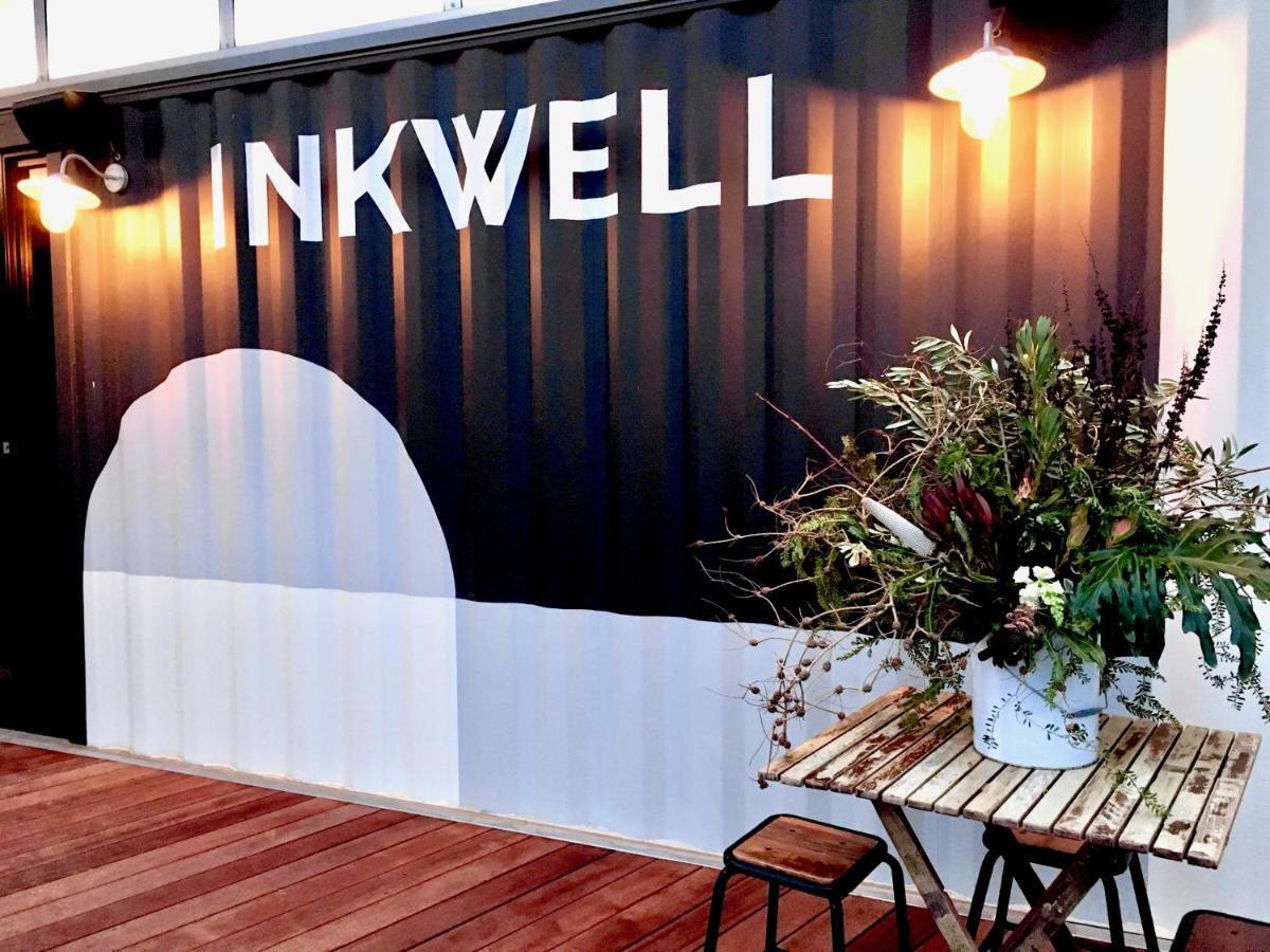 Hotel California Road At Inkwell Wines Mclaren Vale Extérieur photo